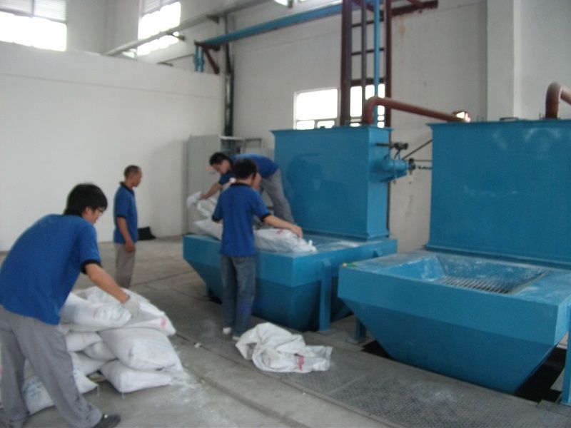 廣東歐利雅化工公司納米級碳酸鈣人工投料負壓氣力收塵裝置